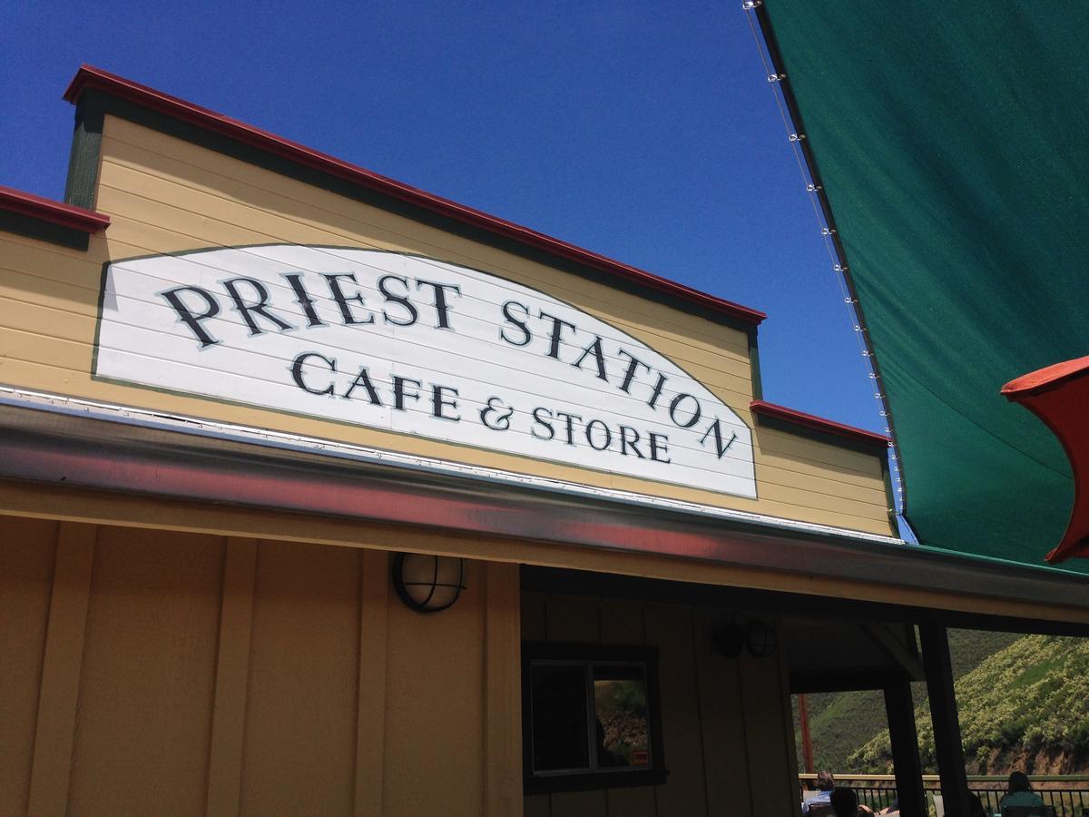 Priest Station Cafe & Cabins โกรฟแลนด์ ภายนอก รูปภาพ